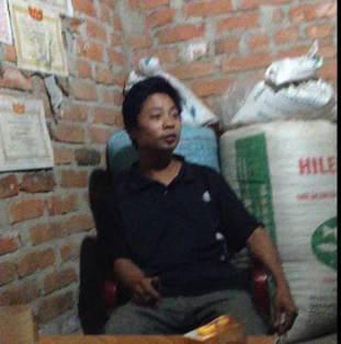 Dân sống trong hang đá chờ dự án tái định cư “đắp chiếu“